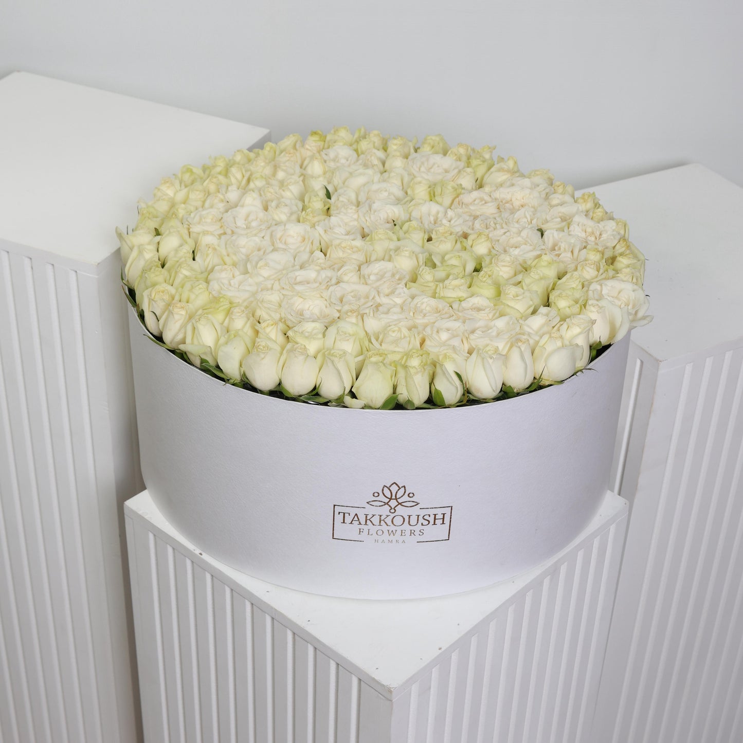 White Roses Hatbox
