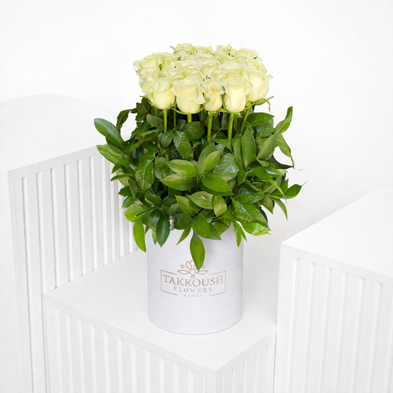 Gesture Of Creamy Roses Hatbox