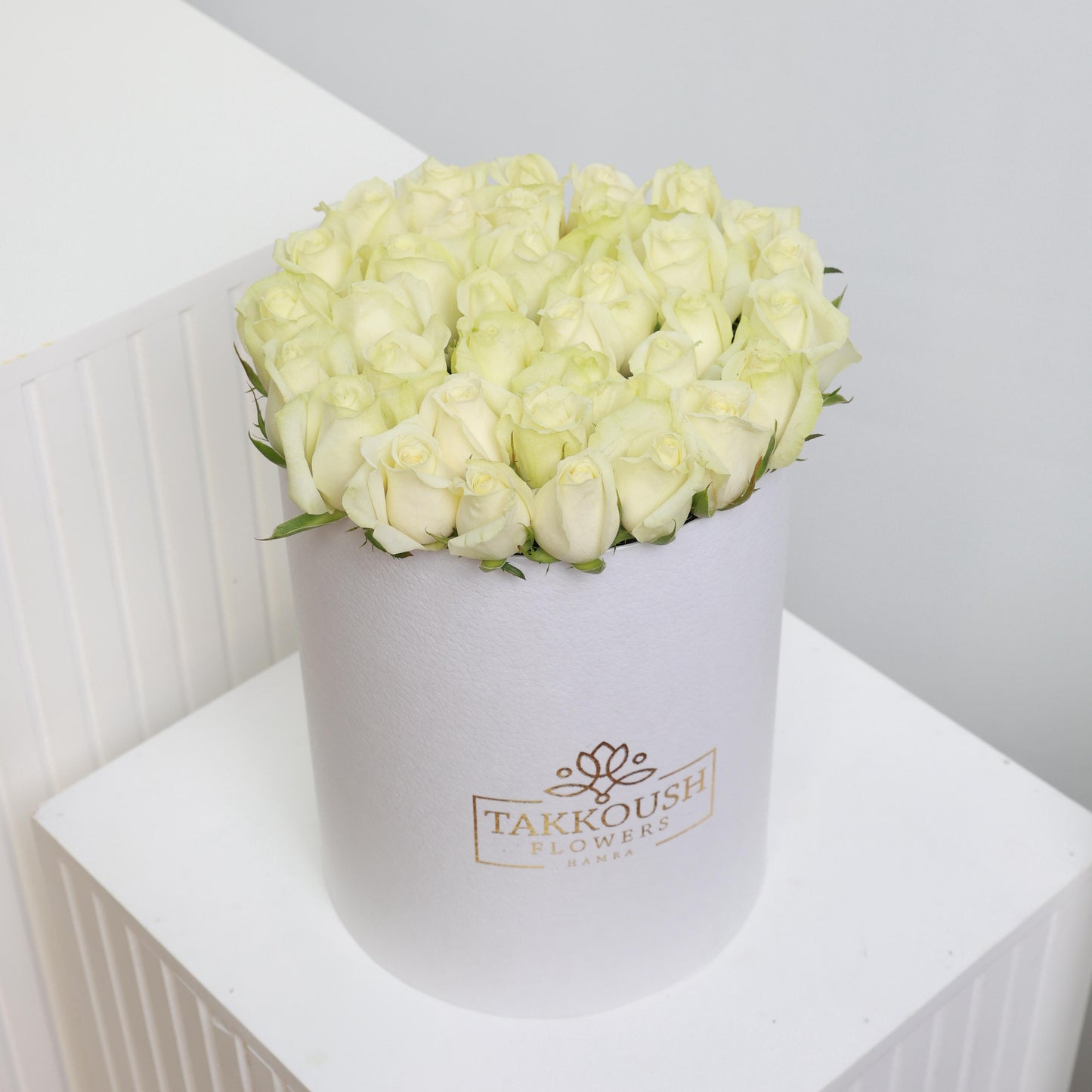 White Roses Hatbox
