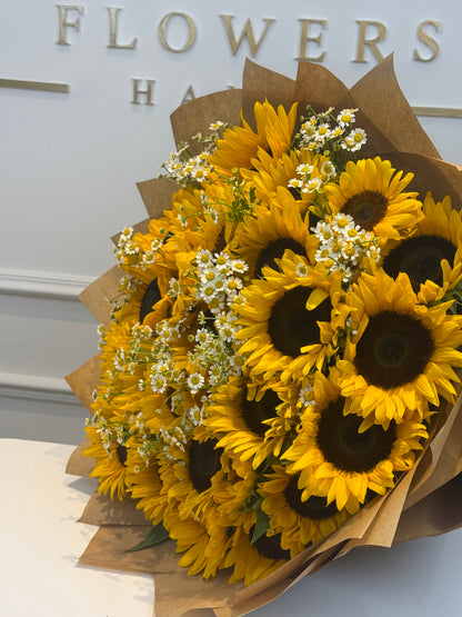 Sunflower & Chamomile Bouquet – Golden Sunlit